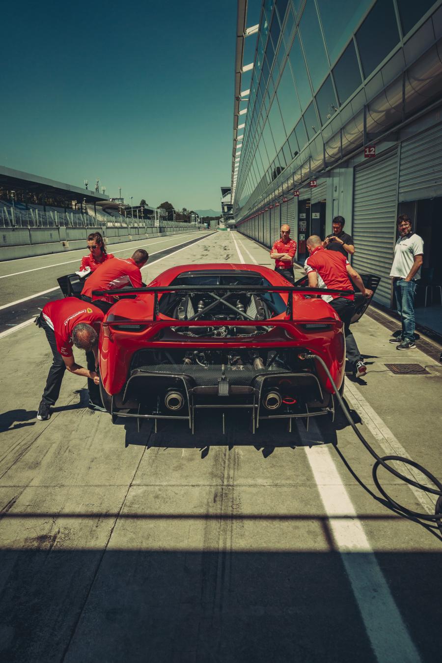  Ferrari P80/C (4448) 2019 года  (фото 37 из 52)